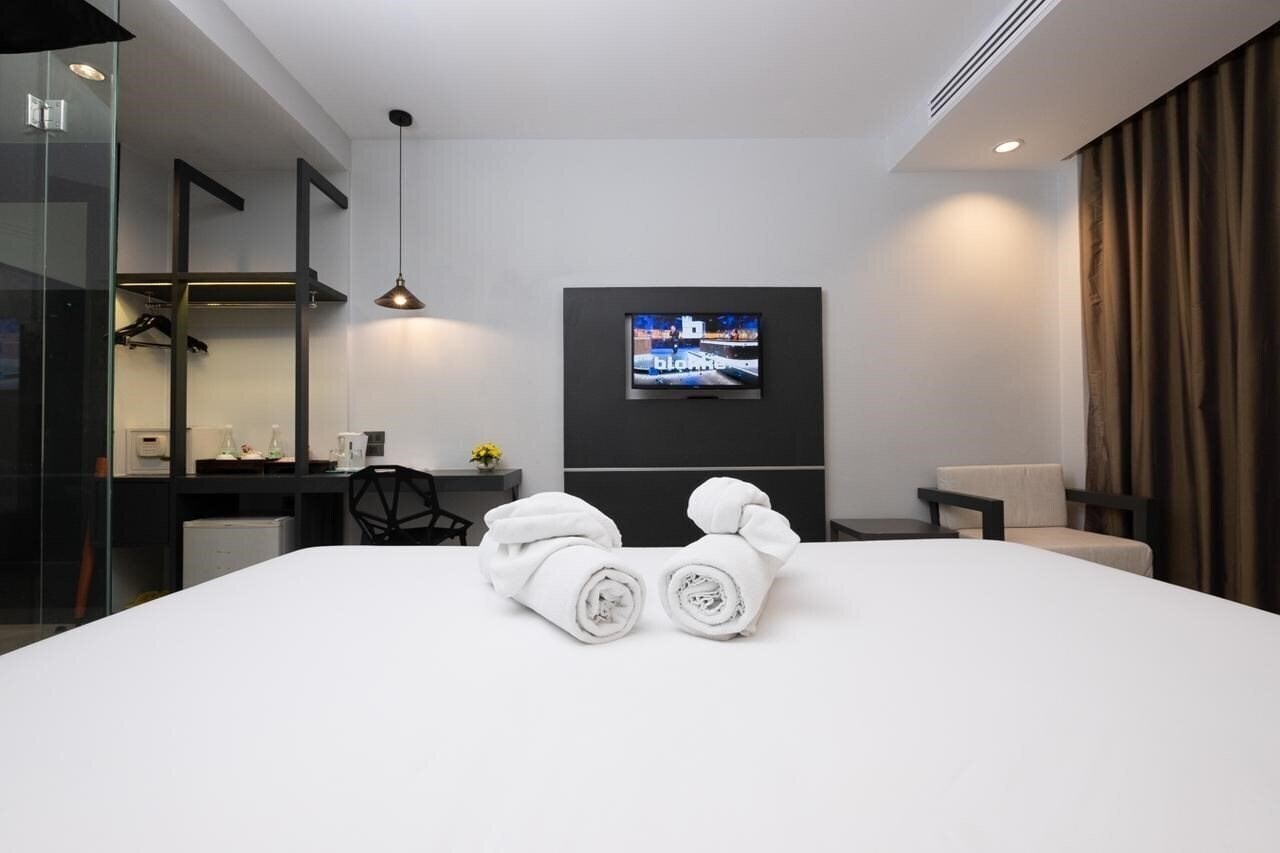 Изображение The Royal Palm Beach Front 3*
